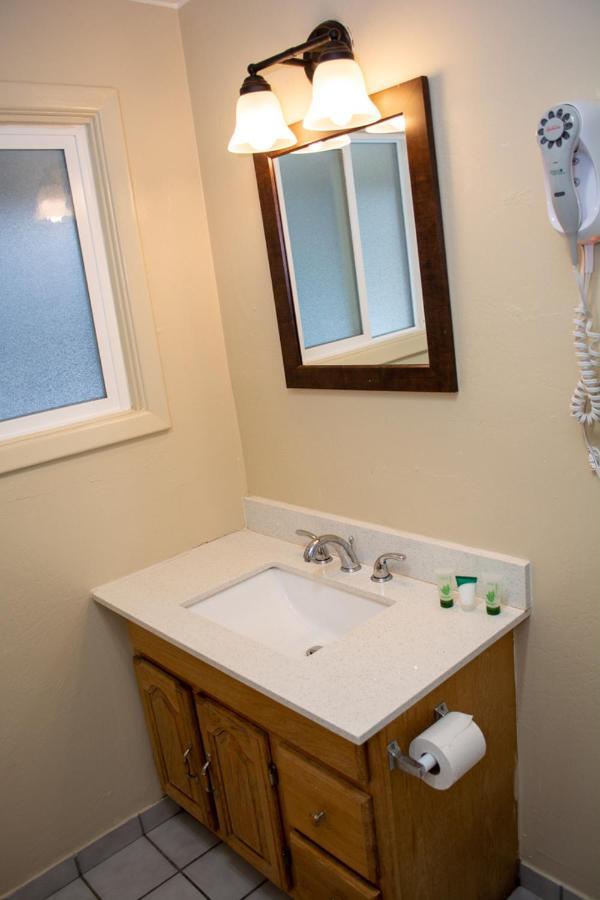 Oregon Motel 8 And Rv Park Klamath Falls Extérieur photo